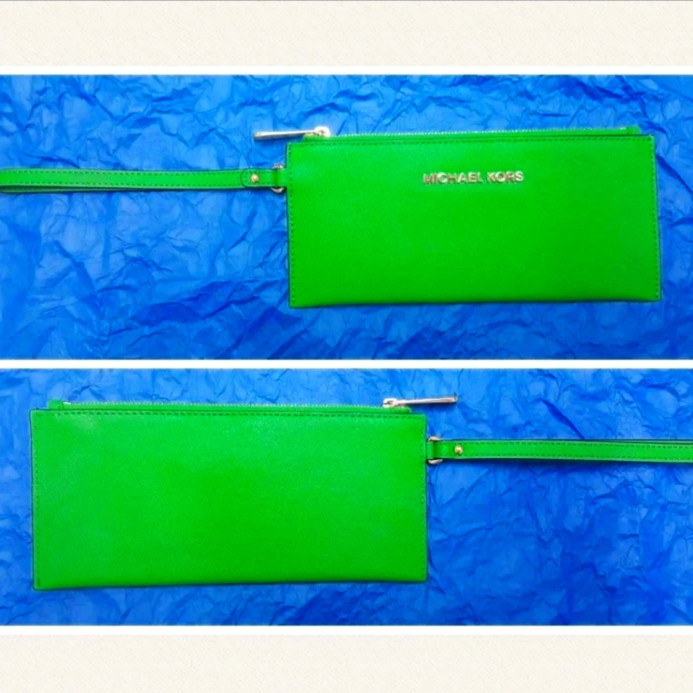 Michael Kors Wristlet